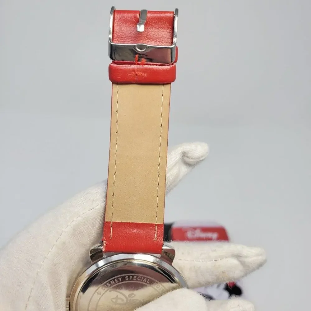 Disney Minnie Mouse Fabulous Red Watch NIP Leather-Like Band